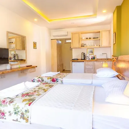 Garden House Aparthotel